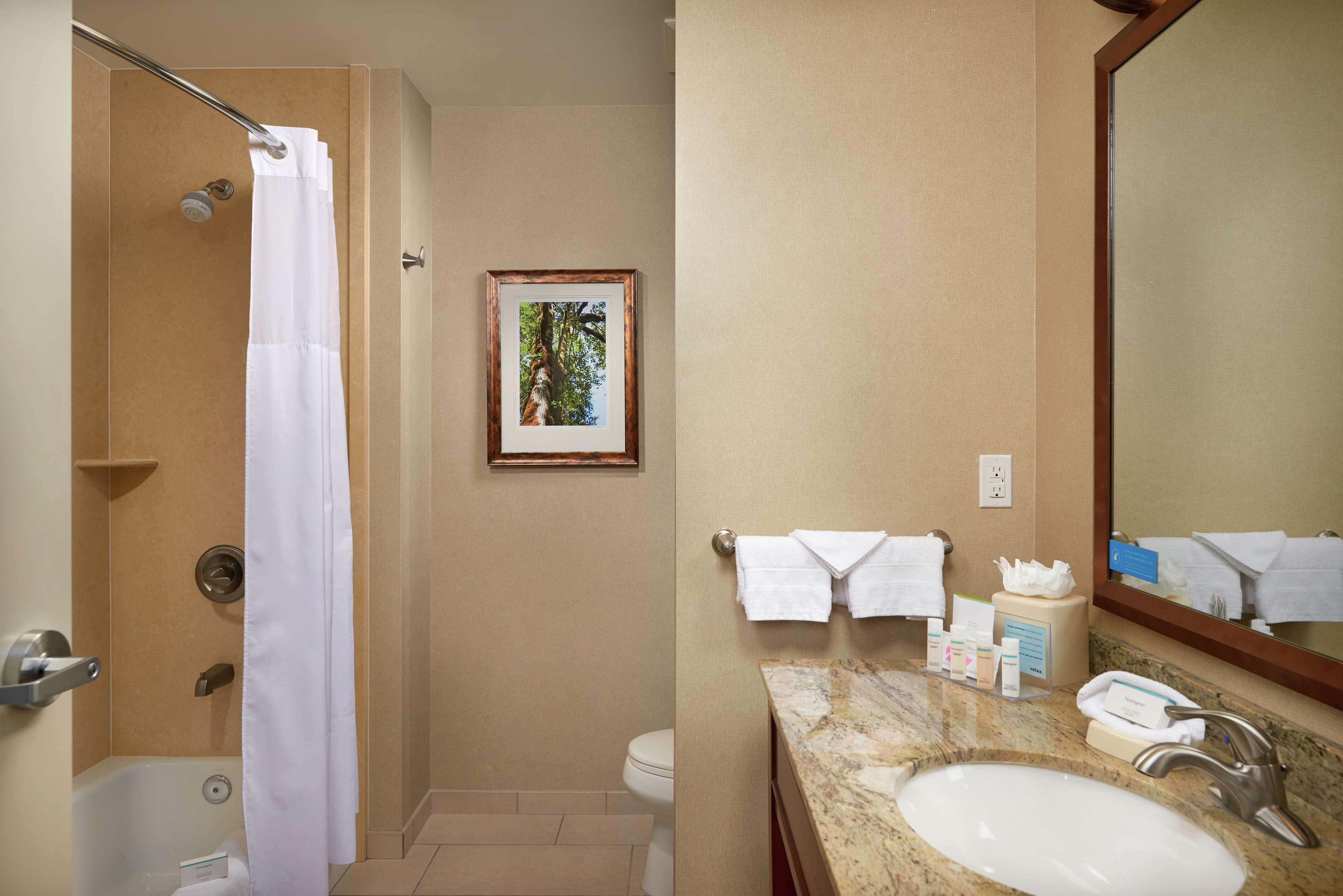 Hampton Inn And Suites Сейлем Екстер'єр фото